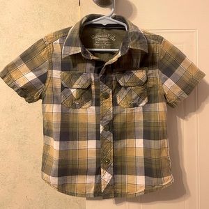 OshKosh short sleeve dress shirt
